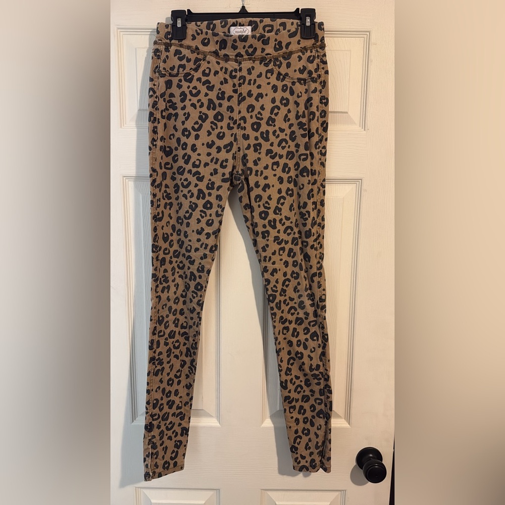 Mud Pie Tan & Black Leopard Print Leggings